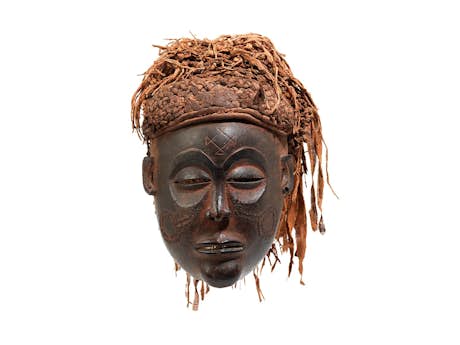 Afrikanische Maske der Chokwe „Mwana-pwo“